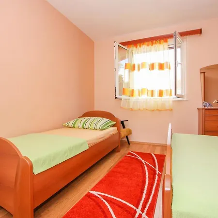 Apartment Zana - Close To